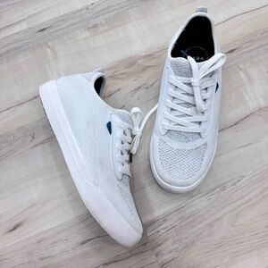Vessi Women’s Weekend Waterproof Sneaker Marina Blue White Sz 9